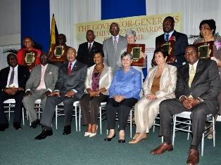 Governor-General Awards Unsung Heroes