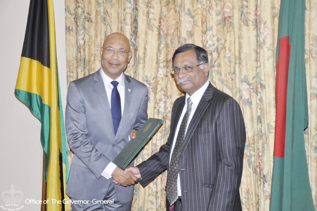 Diplomatic Week Gets into High Gear as Governor-General Receives Letters of Credence