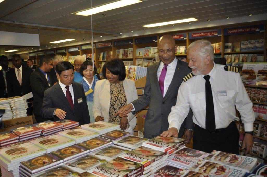 Governor-General opens World’s largest floating bookfair