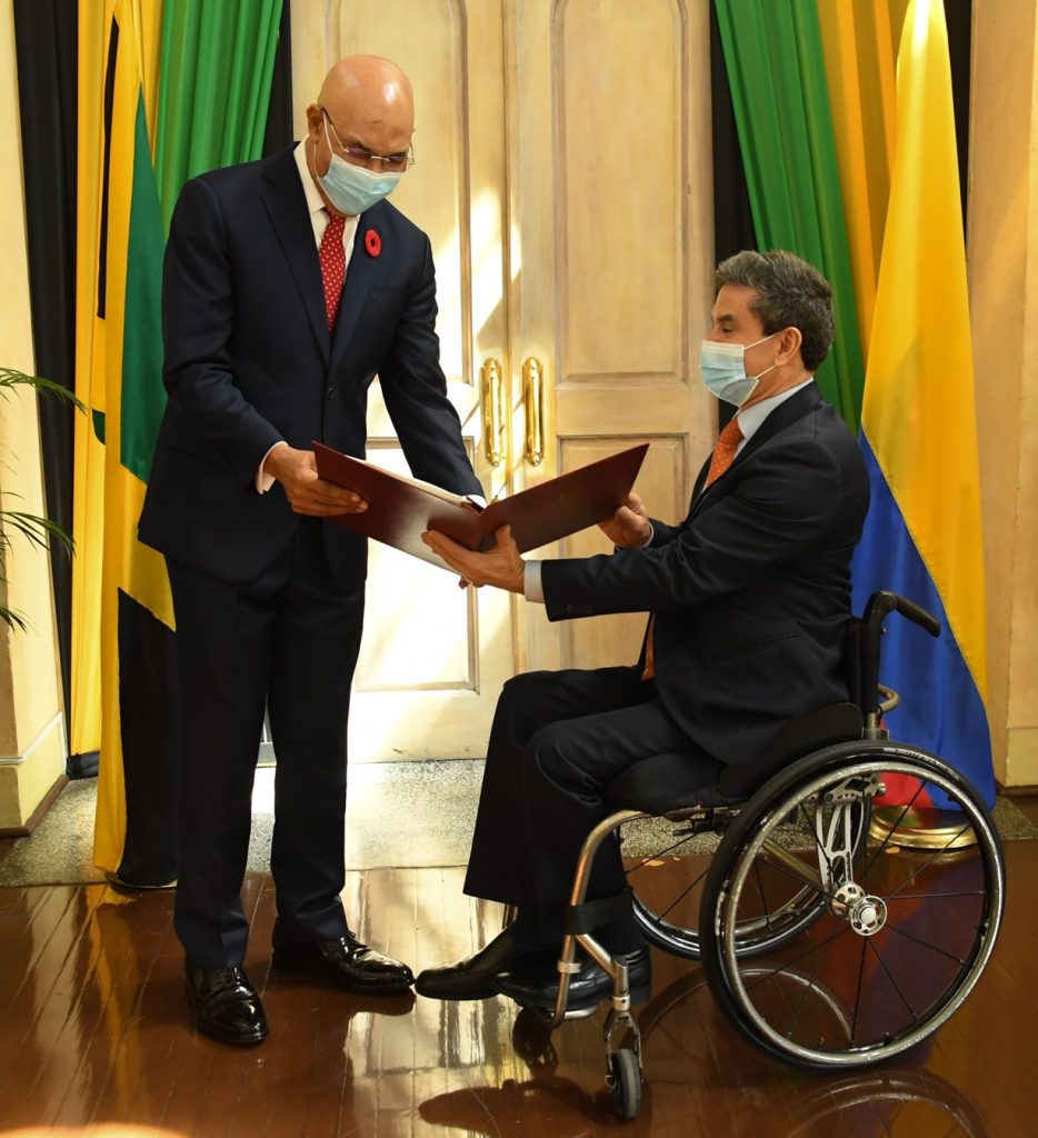 Colombian Ambassador Presents Credentials